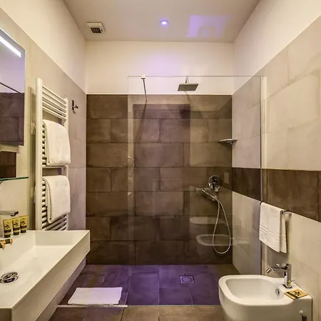 H501 Luxury روما